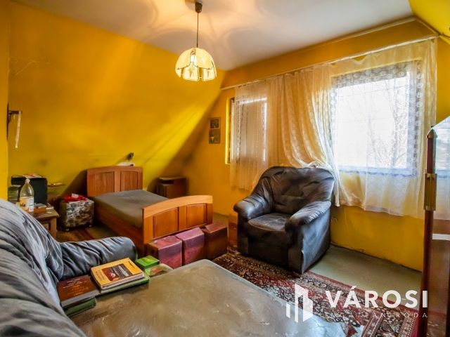 Eladó velencei családi ház csendes helyen