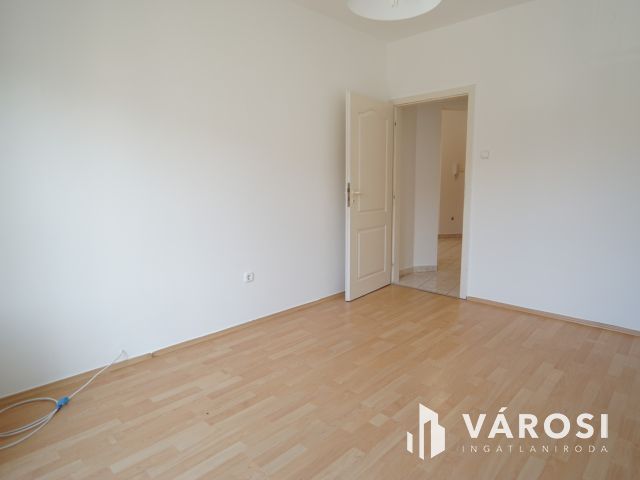 Kiadó lakás az Irtás utcában!