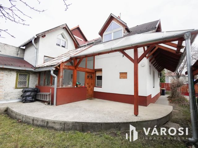 Többgenerációs családi ház Csepelen!