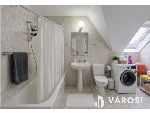 Tágas családi ház, dolgozói szállásnak-Debrecen Nagyerdőalja