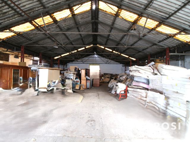 KIADÓ RAKTÁR,GARÁZS,ÜZLETHELYSÉG DOROG BELVÁROS KÖZELÉBEN