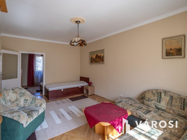 Újszegedi 3 szobás lakás, garázzsal, terasszal