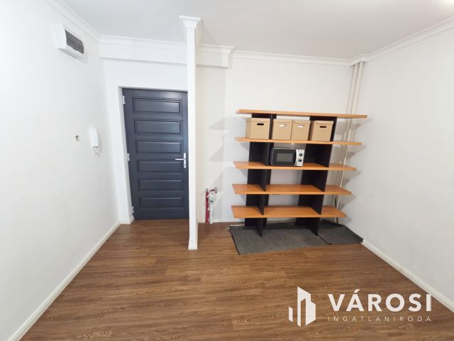 Panorámás butik lakás Bomba helyen