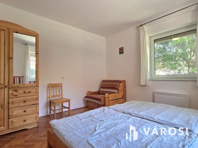 Családi ház és apartmanház a fürdő közelében-Hajdúszoboszló
