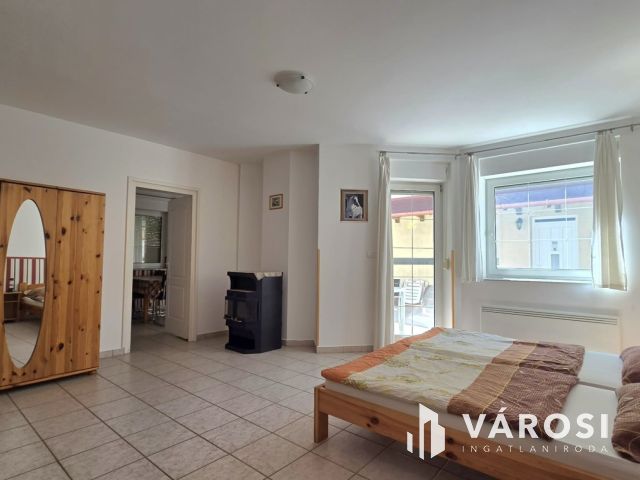 Családi ház és apartmanház a fürdő közelében-Hajdúszoboszló